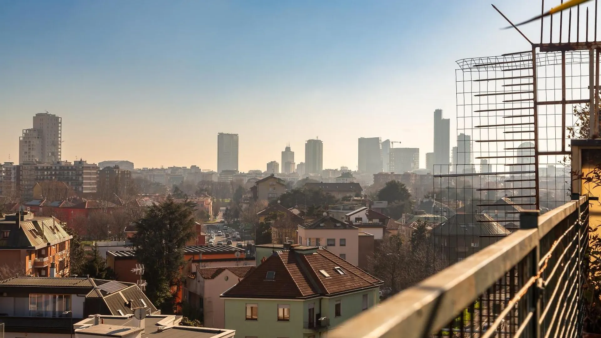 Skyline Rooftop Milano -- New Collection 0*, ميلان إيطاليا